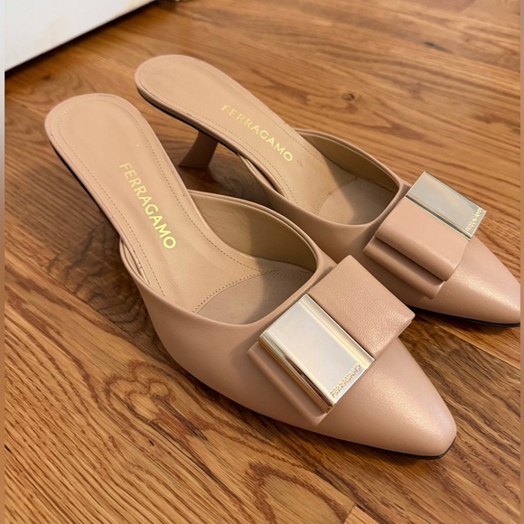 Ferragamo Lycia Mules With Double Bow size 9 - Picture 7 of 9